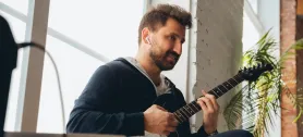 Обучение игре на гитаре