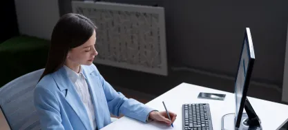 Директор по маркетингу